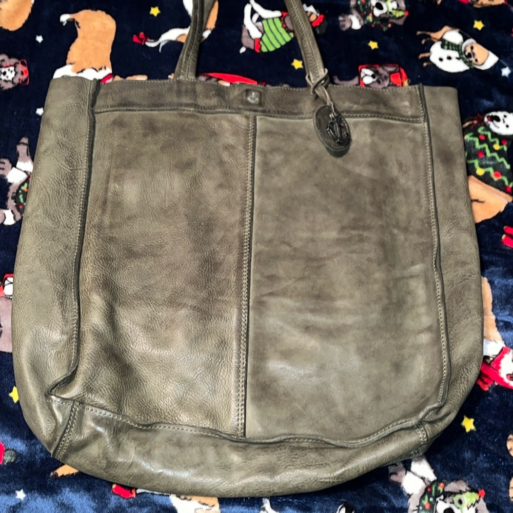 Harbor 2nd tote